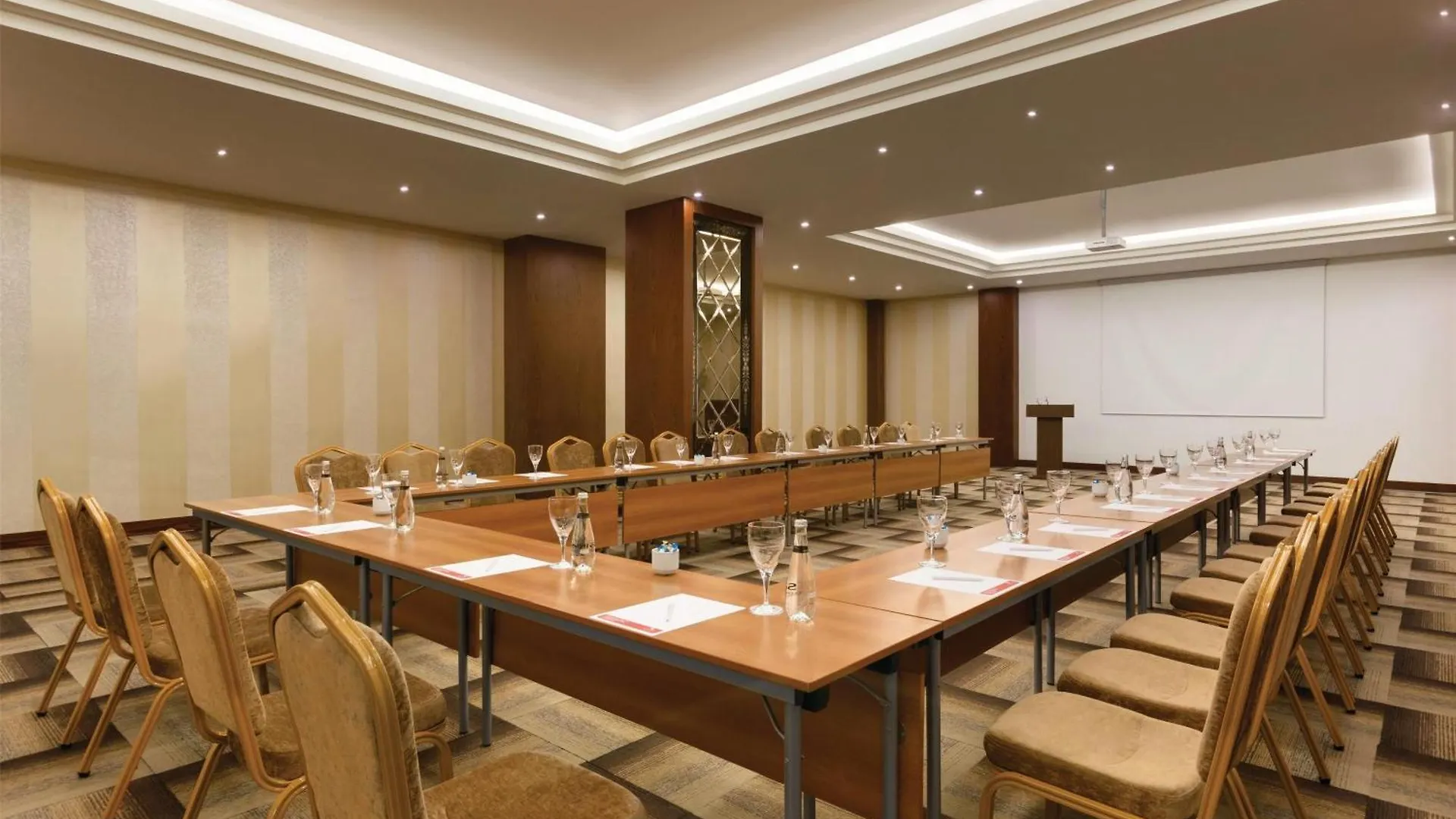Ramada Plaza By Wyndham Istanbul Atakoy Hotel