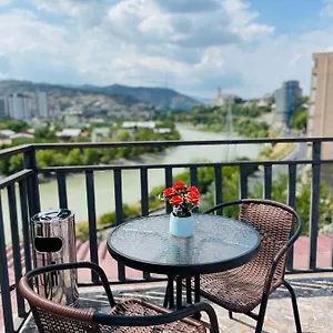 https://hotel-7-star.alltbilisihotels.com