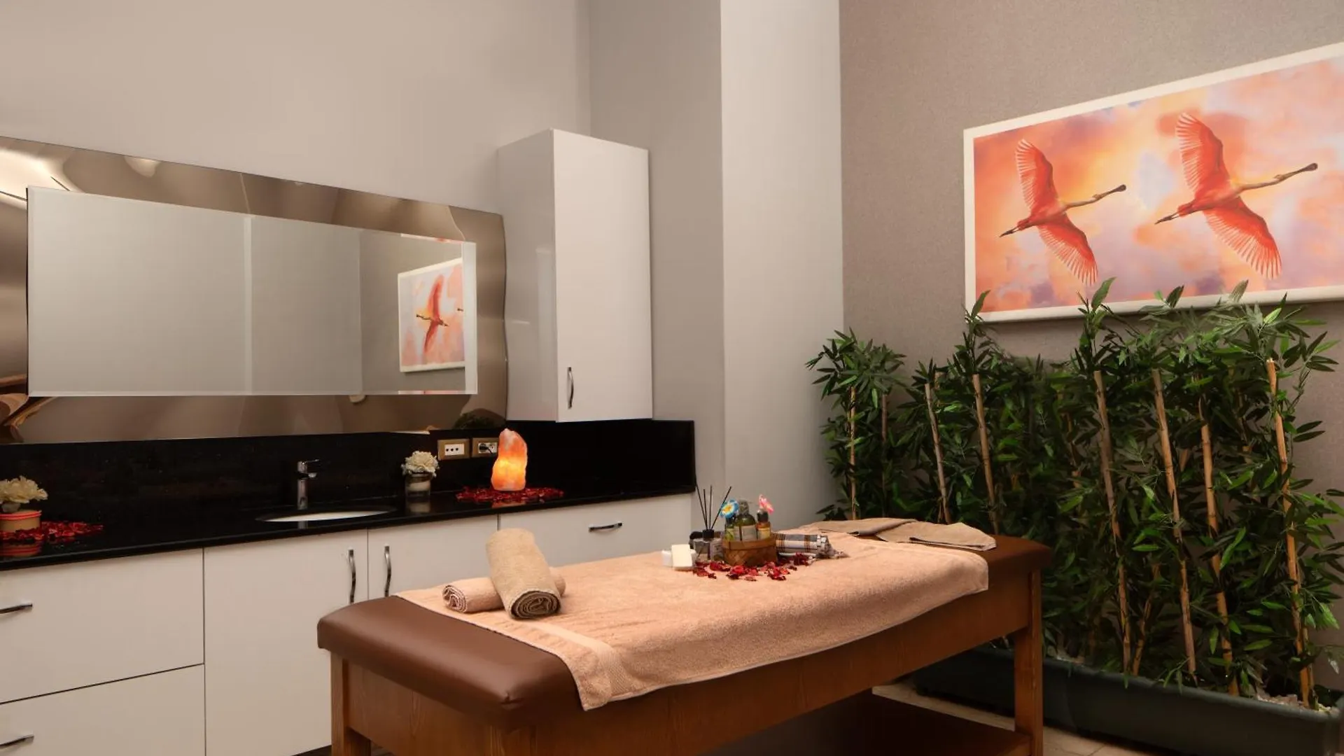 Ramada Plaza By Wyndham Istanbul Atakoy Hotel Turkije