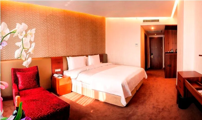 Ramada Plaza By Wyndham Istanbul Atakoy Hotel